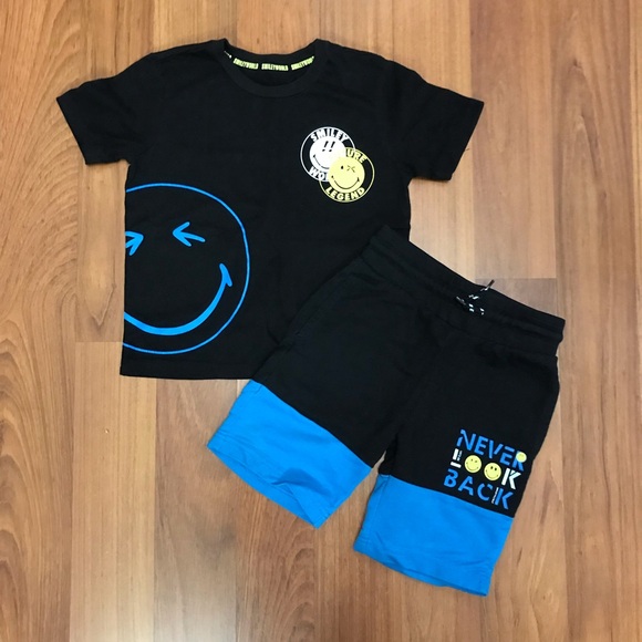 Smiley World Boy’s Matching Short Set Size XXS (4/5) - Picture 1 of 7